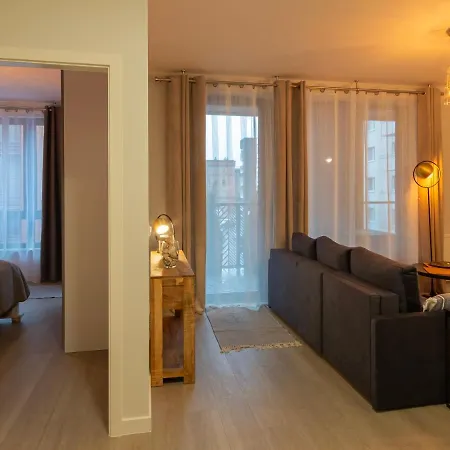 Stare Miasto, Old Town Z Tarasem I Parkingiem- Sinus Appartement
